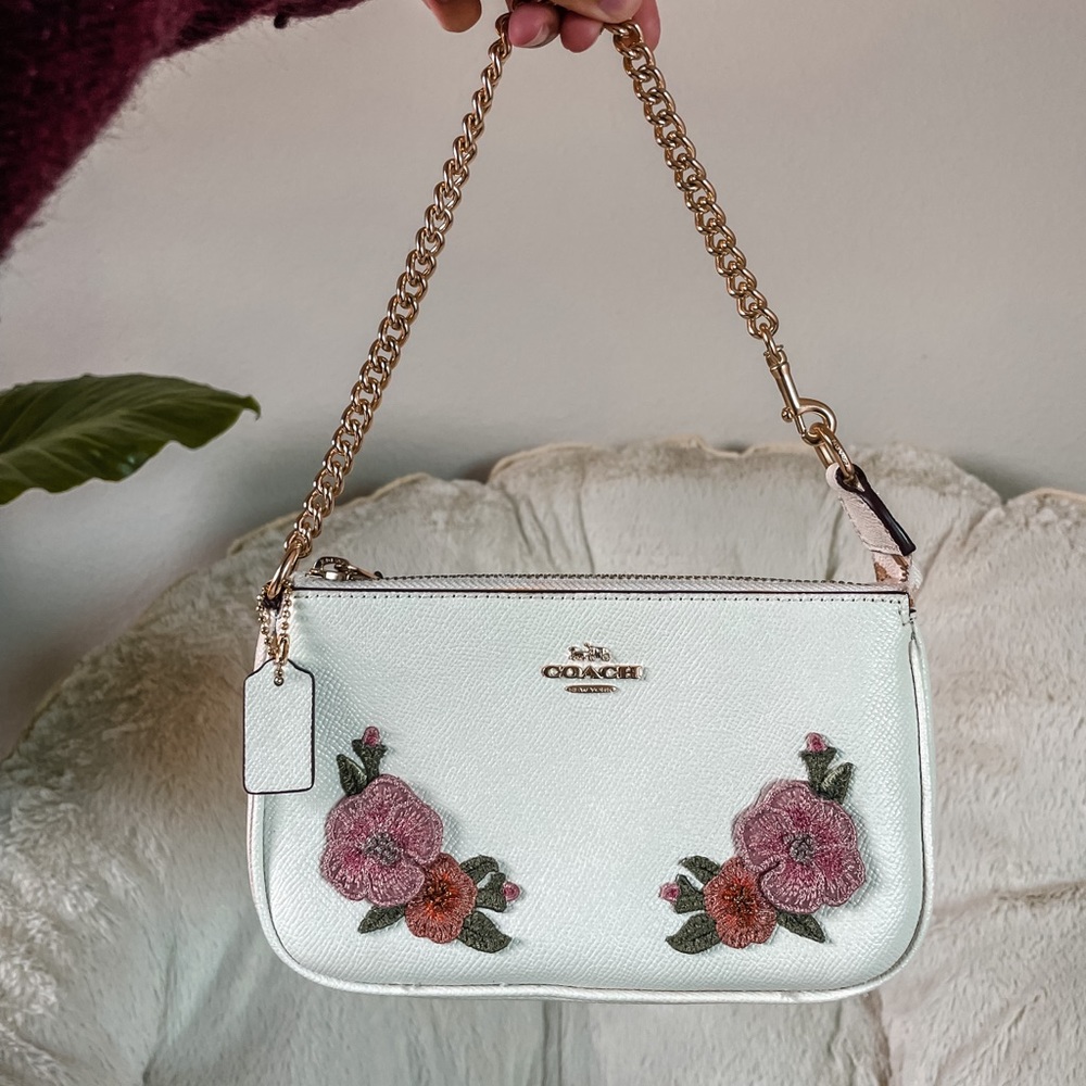 Vintage white Coach shoulder purse/wallet